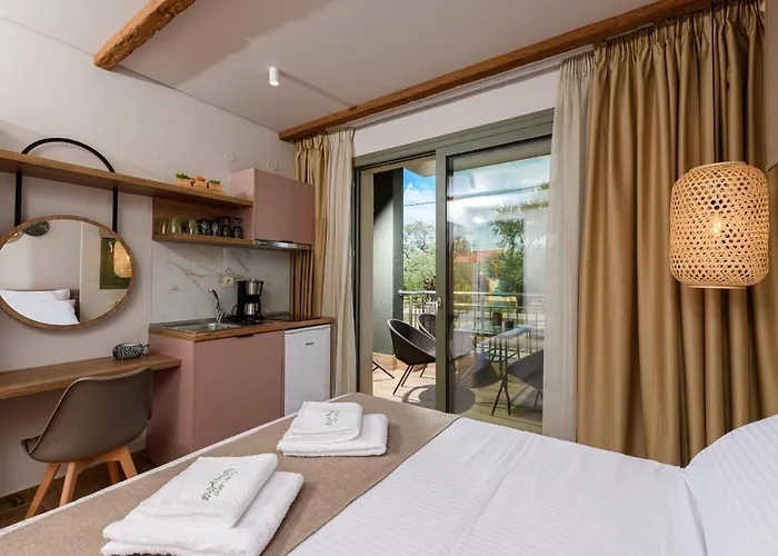 Hotel The Olive Land *