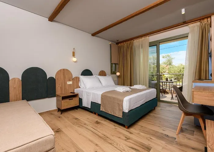 Hotel The Olive Land *